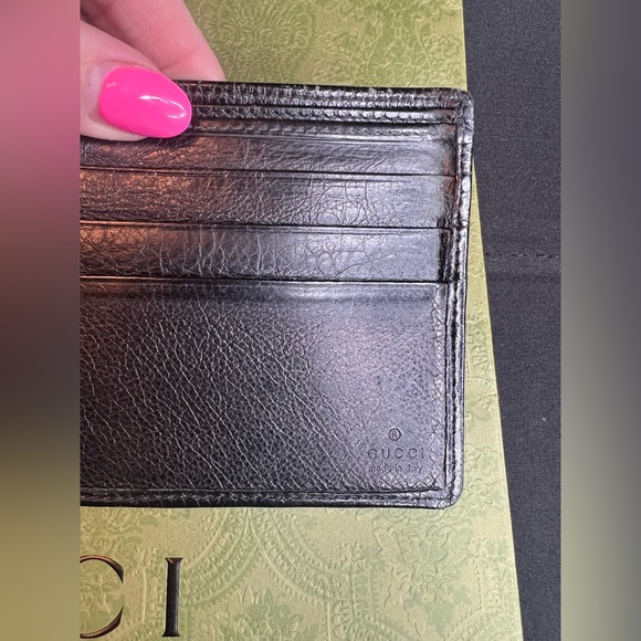Authentic Gucci Wallet - Picture 5 of 10